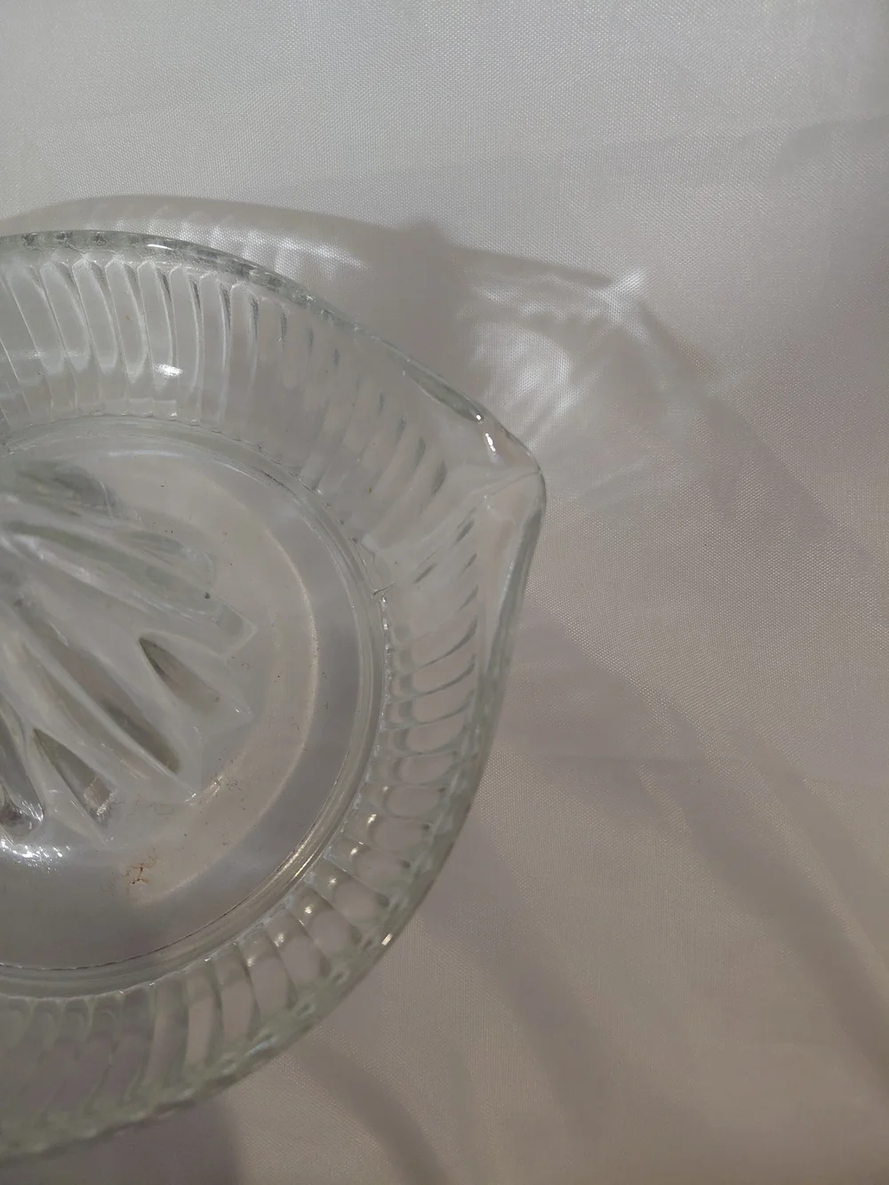 Anchor Hocking Clear Glass Citrus Juicer with Handle
